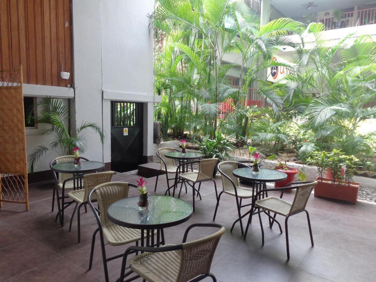 Hotel Doña Carmen Retalhuleu Exterior foto